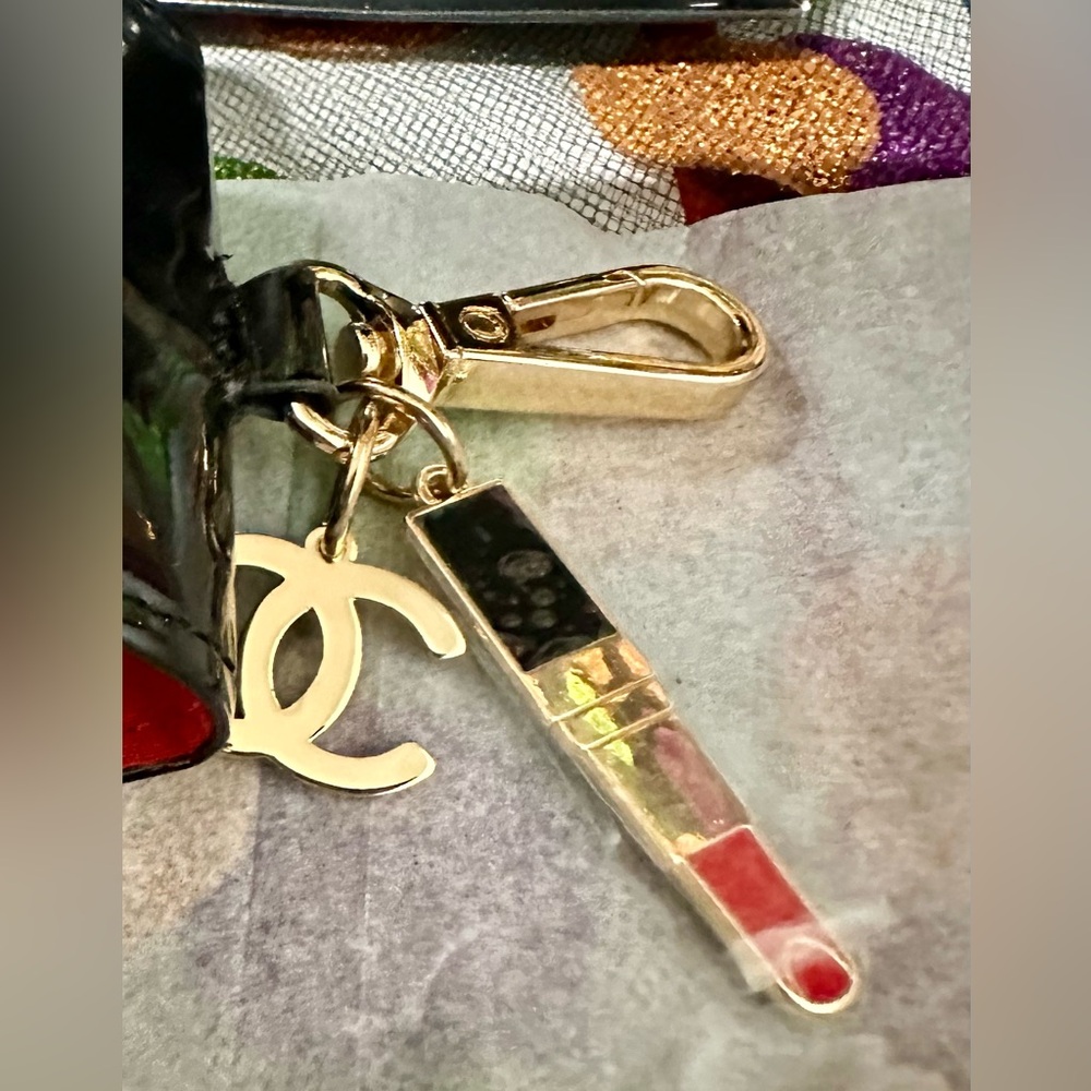 CHANEL Rouge Coco Glossy Lipstick Pouch Key holder London Event NWB GWP - Picture 2 of 11